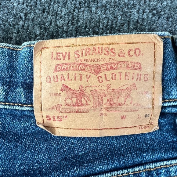Levi's 515 Bootcut Leg Jeans Women 30x29 Blue Denim Stretch Mid Rise Medium Wash - Picture 15 of 16